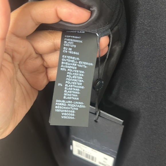 Vestiaire Carry Over Elegant Black Women's Blazer - Picture 15 of 15